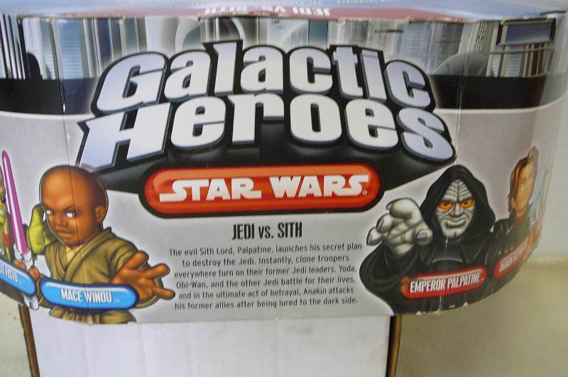 Galactic Heroes Jedi VS Sith