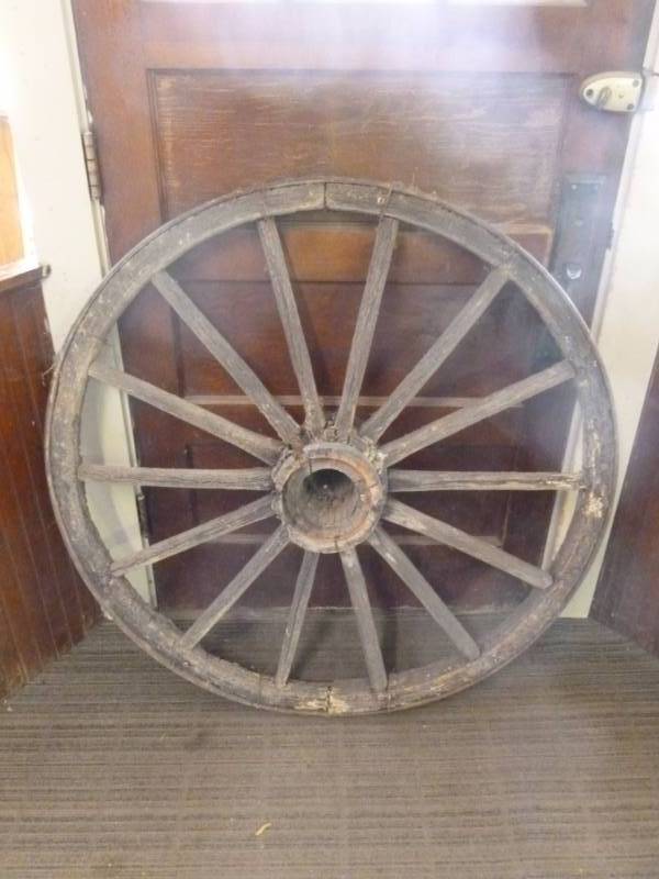 lot 11 image: Antique Horse Wagon Wheel