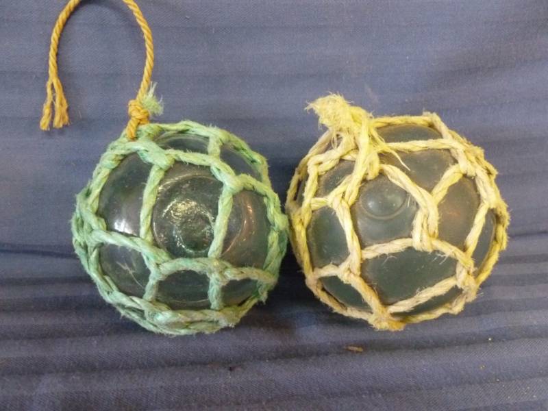 lot 12 image: Vintage Glass Bobbers