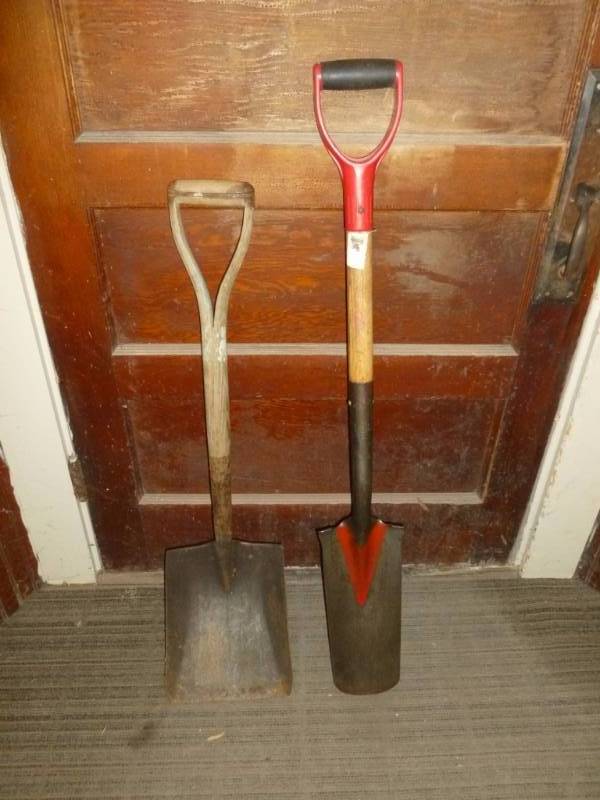 lot 24 image: Yard Items