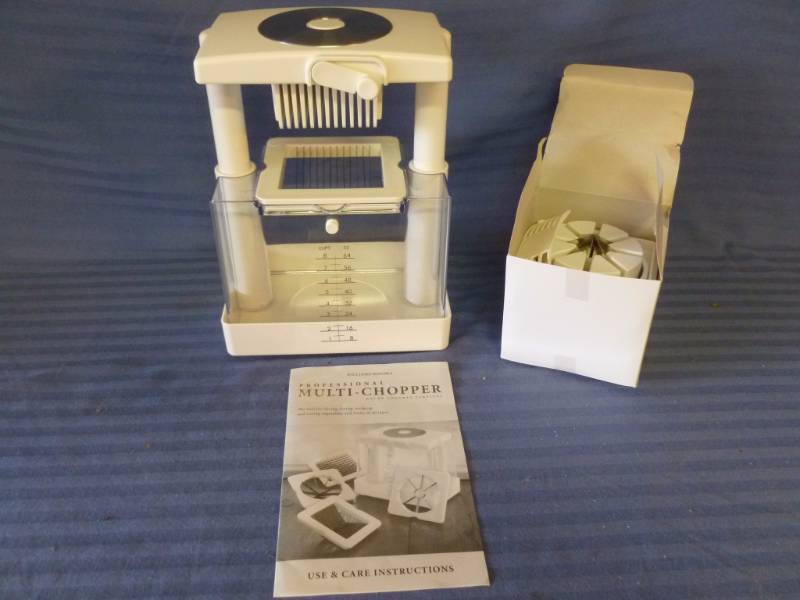 lot 44 image: Kitchen Chopper