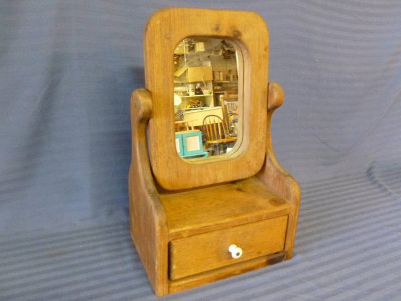 lot 61 image: Wooden Dresser Box