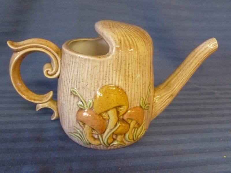 lot 63 image: Vintage Decorative