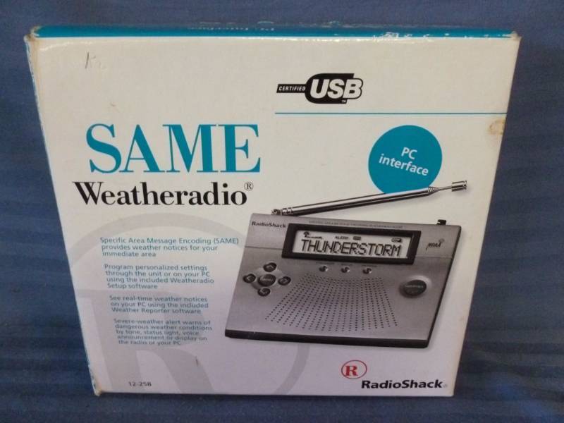 lot 69 image: Weather Radio