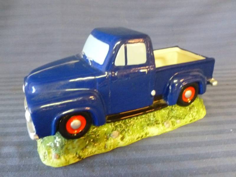 lot 70 image: Truck Planter
