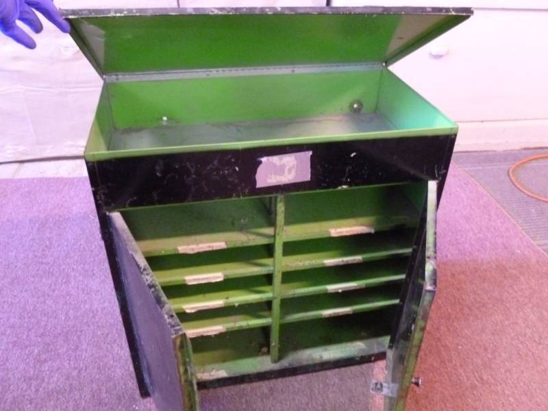 lot 97 image: Metal Shop Cabinet