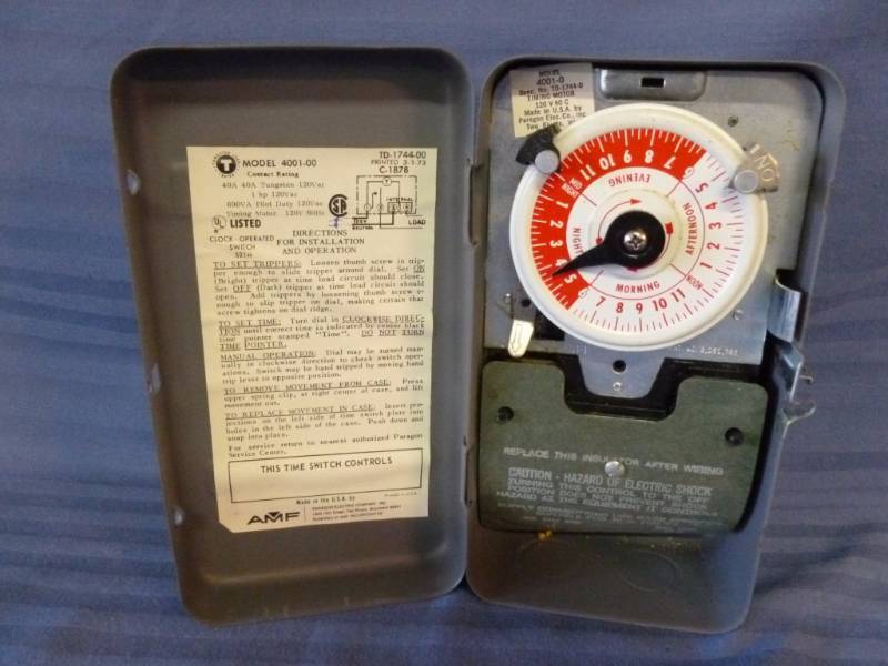 lot 99 image: Time Switch