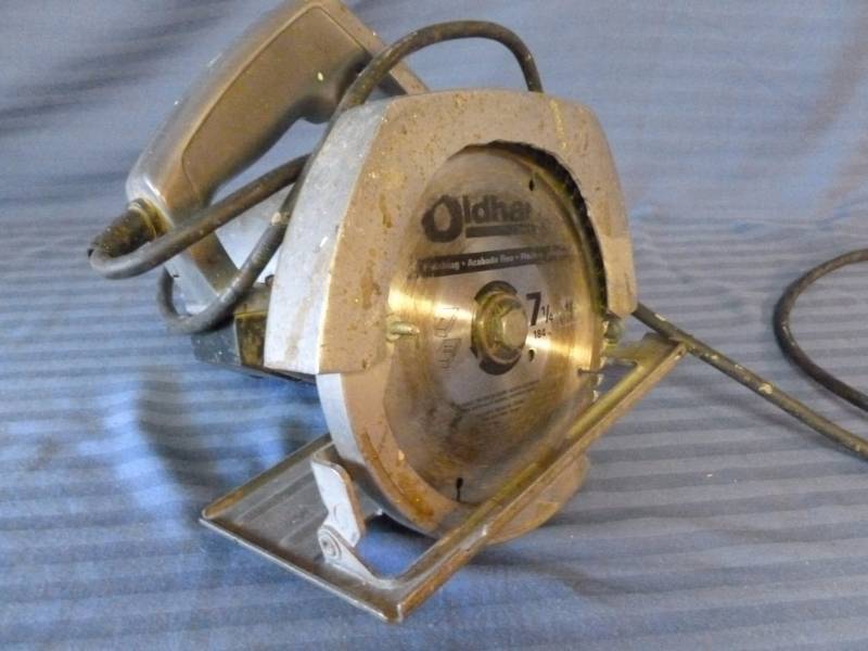 lot 103 image: Craftsman Circular Saw