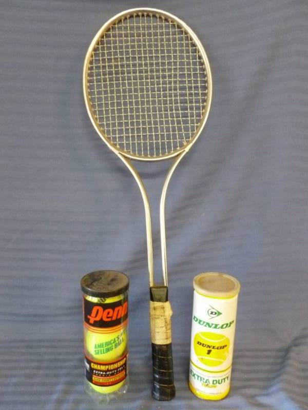 lot 105 image: Tennis