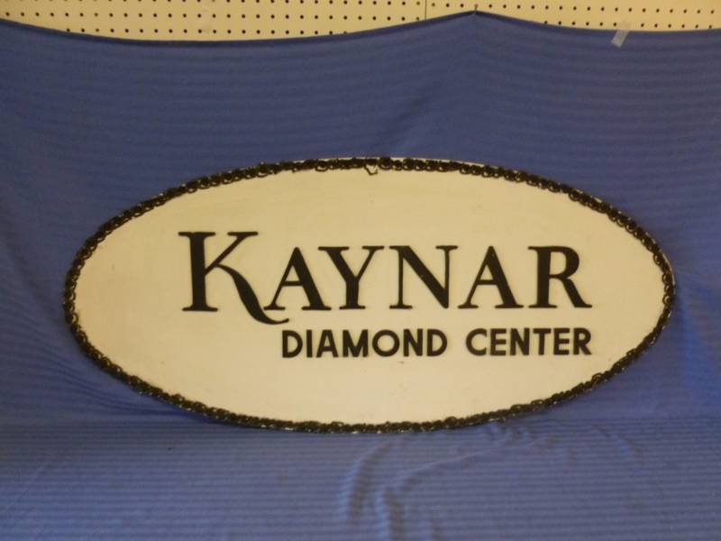 lot 118 image: Wooden Sign