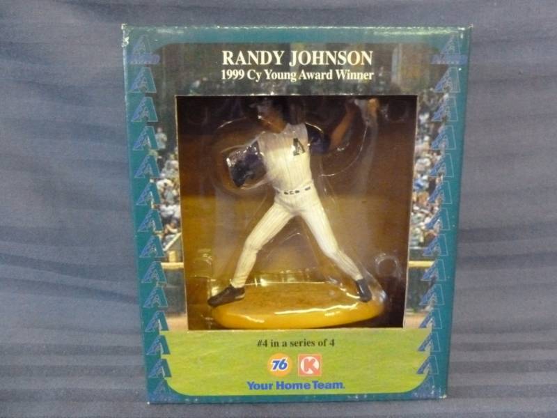 lot 141 image: Baseball Collectible