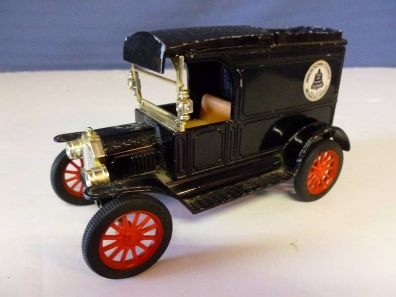 lot 194 image: Ertl