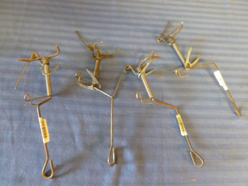 lot 205 image: Traps