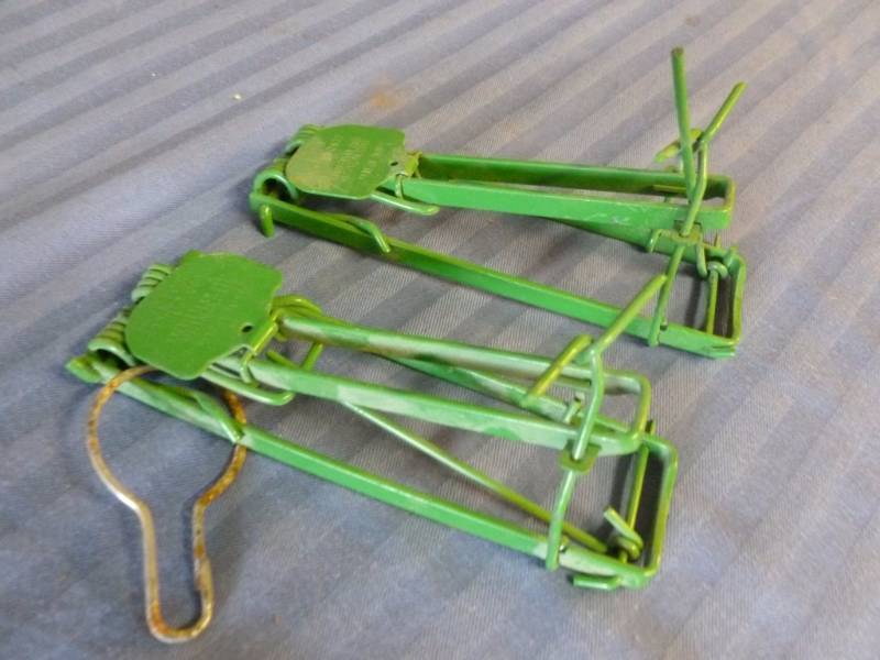 lot 206 image: Traps