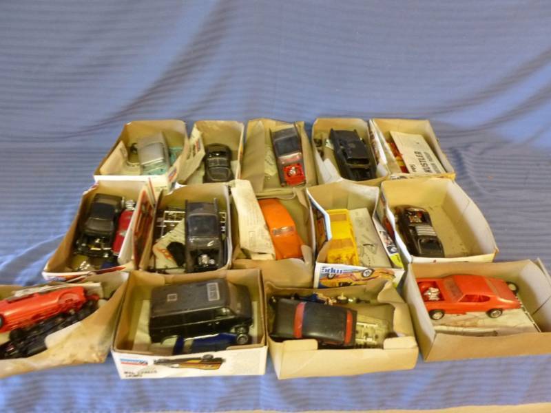 lot 286 image: Model Cars