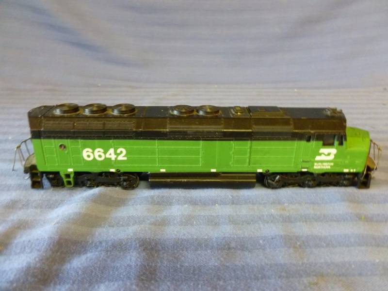 lot 317 image: HO Scale Locomotive
