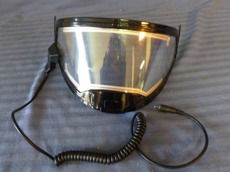 lot 326 image: Snowmobile Electric Shield