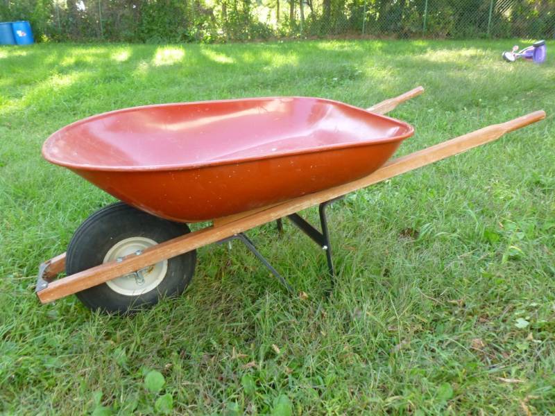 lot 354 image: Wheel Barrow