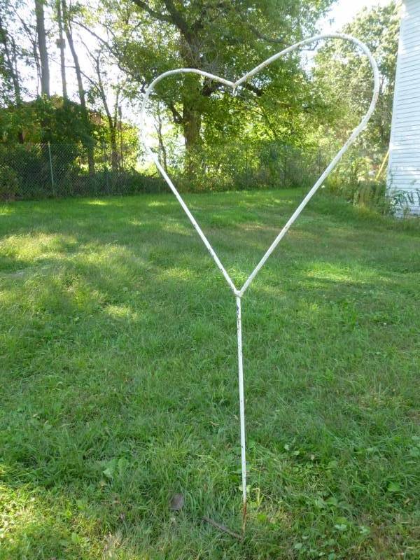 lot 360 image: Shepards Hook