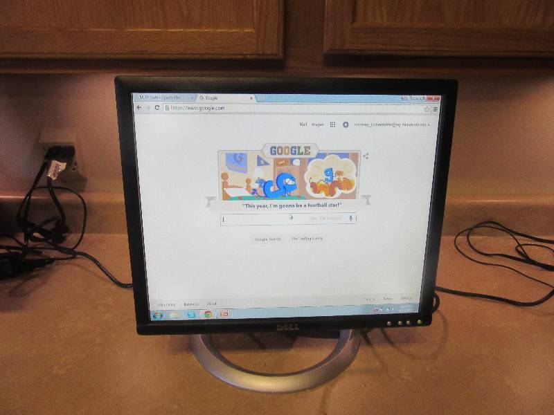 Dell 19 Flat Screen Monitor