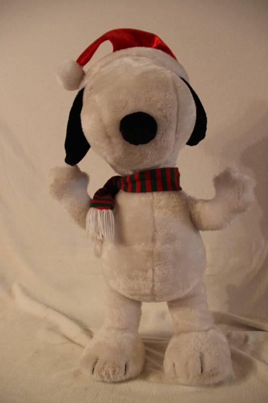 lot 16 image: Stand Up Christmas Snoopy