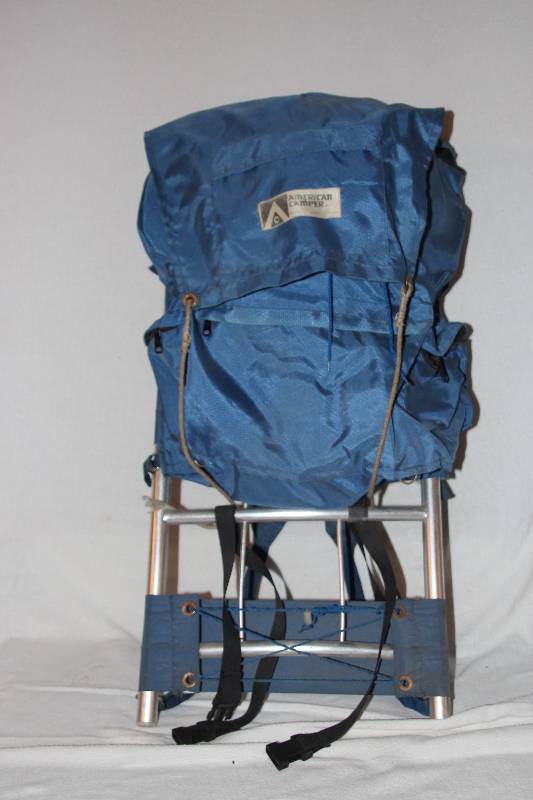 lot 23 image: American Camper Backpack with Frame