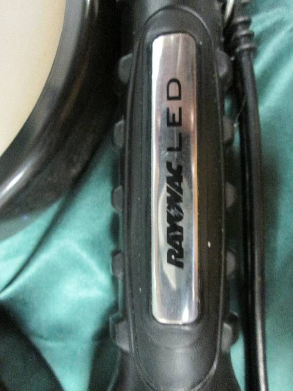 Rayovac LED flash light, tap light...