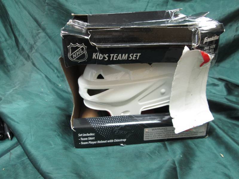NHL kids team set Shirt and helmet...
