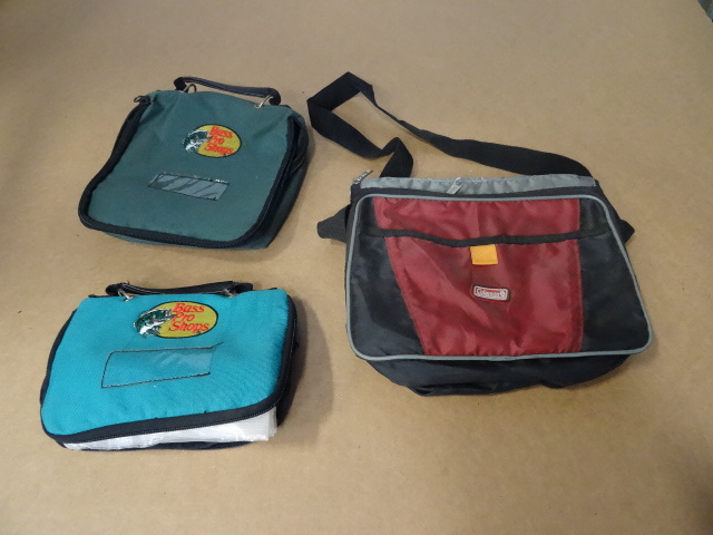 lot 8 image: Bait Bag, Cooler