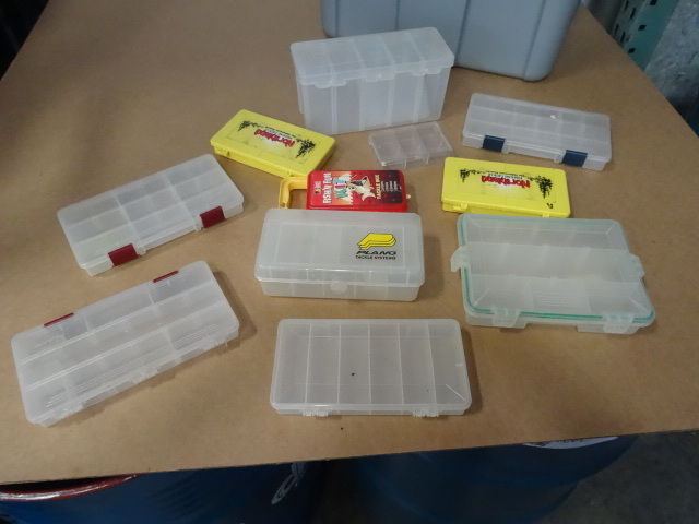 lot 9 image: Misc Plastic Cases