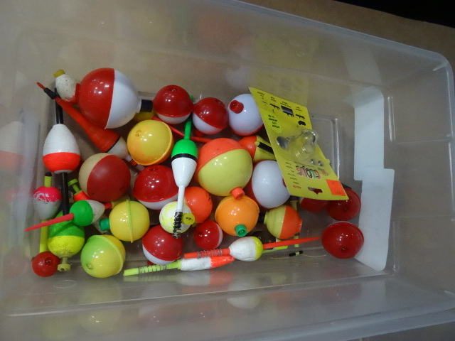 lot 14 image: Misc Fishing Tackle