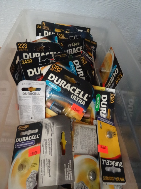 lot 28 image: Misc Batteries