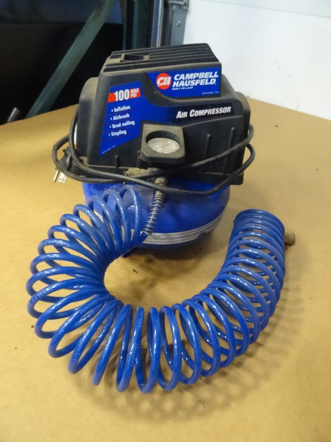 lot 36 image: Air Compressor Untested