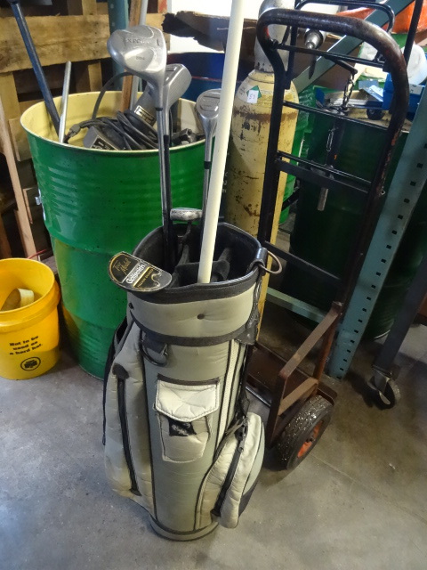 lot 92 image: Golf Bag, 5 Clubs, Pool Cue