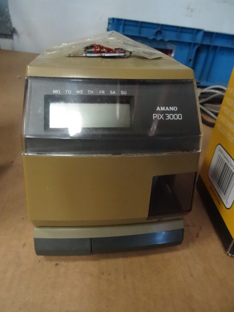 lot 116 image: Amand Pix3000 Time Clock