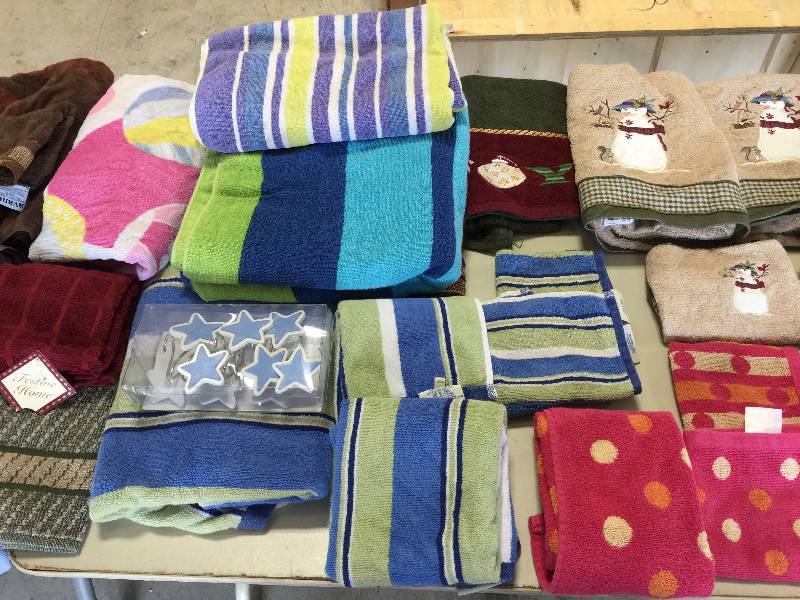 Assorted Kitchen and Bathroom Towels, Placemats, and Floormats