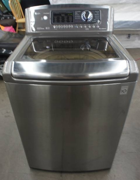 lot 8 image: LG Washer - Model # (WT5070CV)