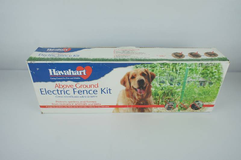 lot 9 image: Havahart AC-Powered Electric Fence Kit for Pets and Small Animals 1-Mile Range