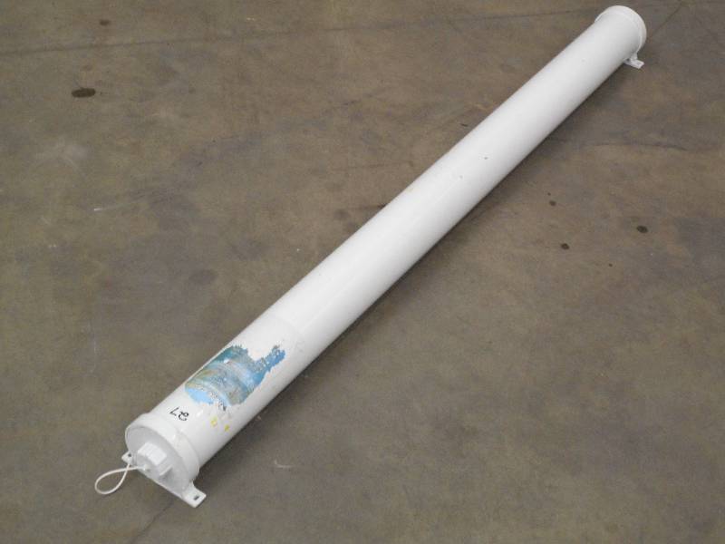 lot 27 image: 66x5 Hose Carrier With Screw-On E...
