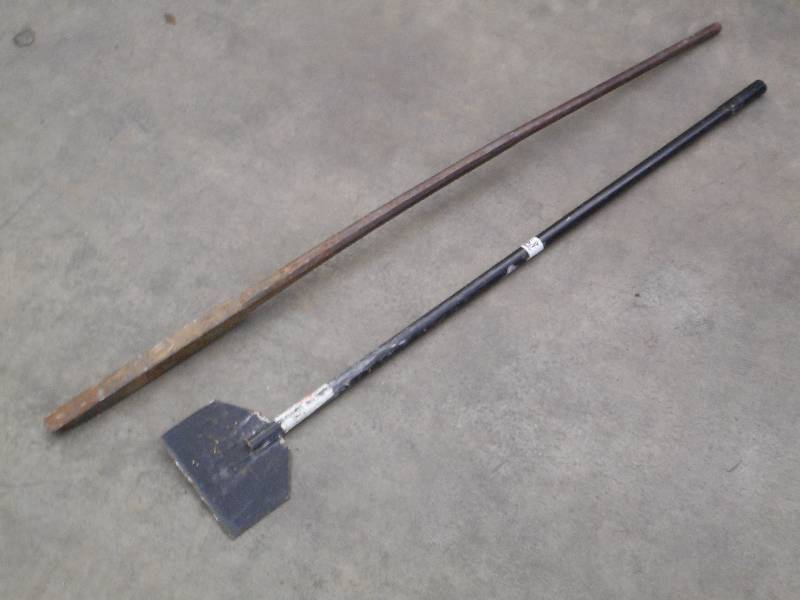 lot 68 image: (1) Ice Chisel & (1) Steel Pry Bar ...