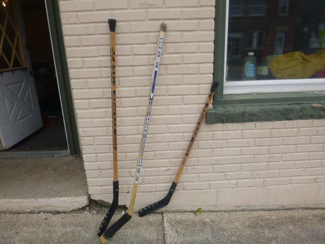 lot 6 image: 3 Hockey Sticks