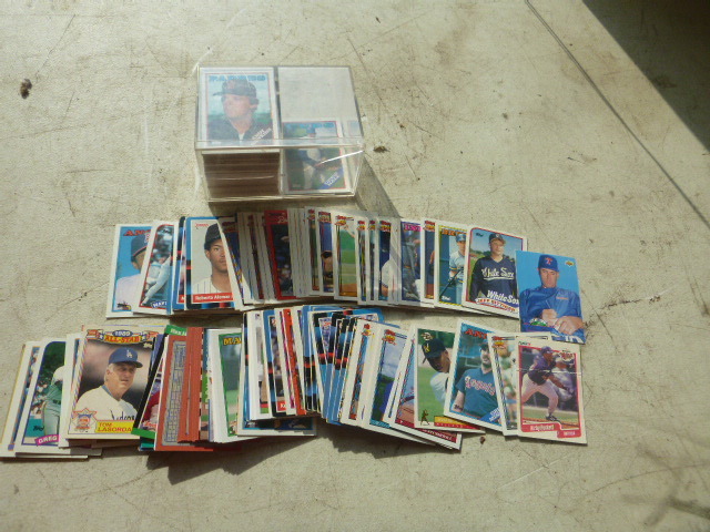 lot 27 image: Miscellaneous Sports Cards
