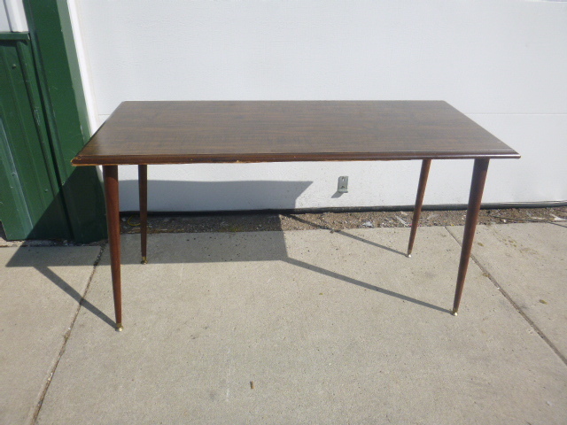 lot 44 image: Table
