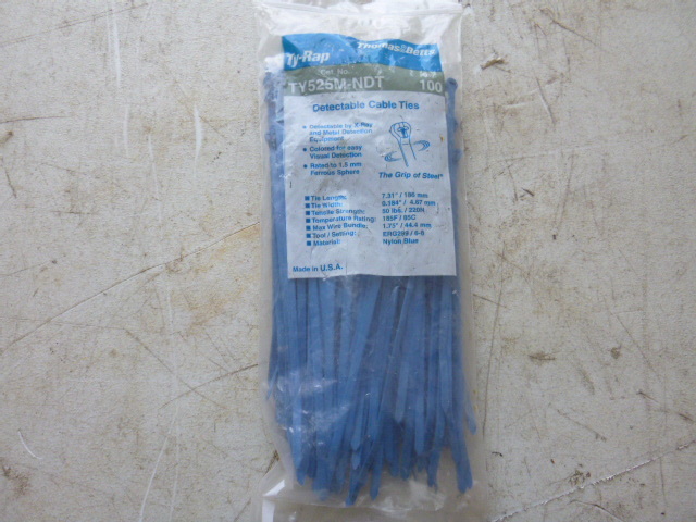 lot 71 image: Bag of Cable Ties