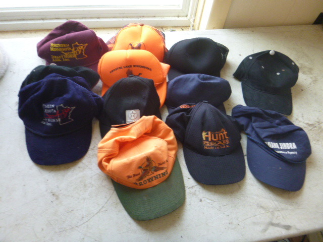 lot 91 image: Miscellaneous Caps