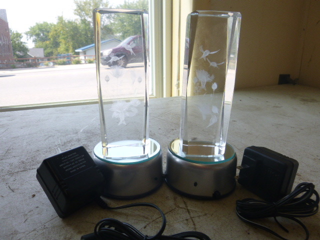 lot 96 image: 2 Crystal Rotary Slide Show