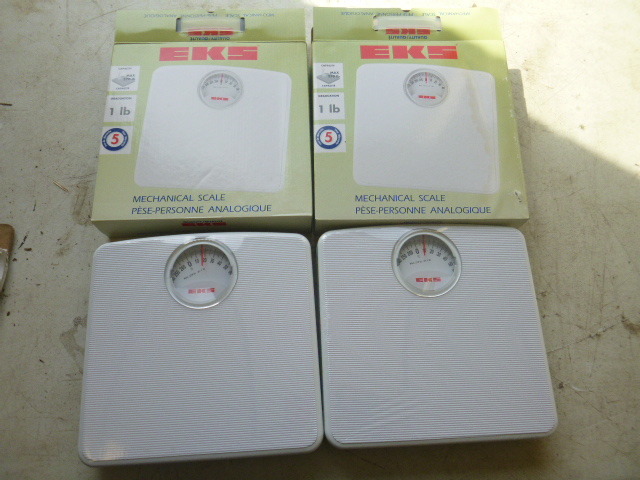 lot 102 image: 2 EKS Mechanical Scales