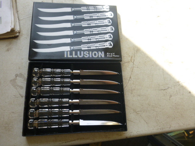 lot 107 image: Set of Illusion Steak Knives