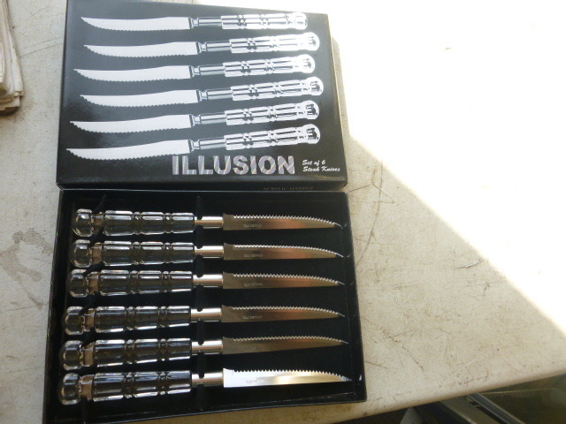 lot 111 image: Set of Illusion Steak Knives