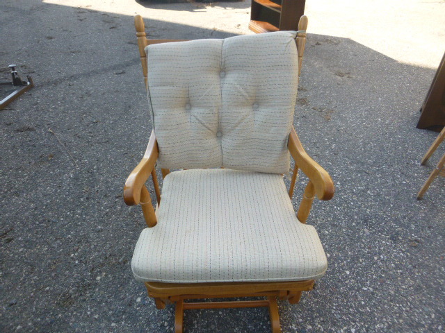 lot 140 image: Padded Glider Chair